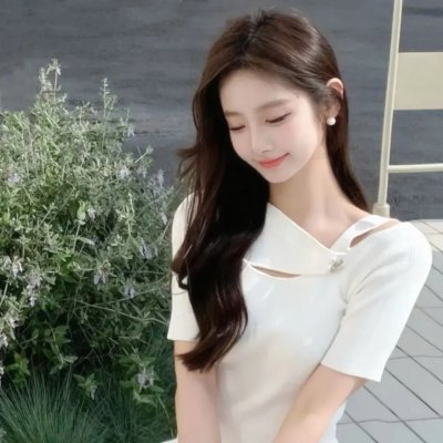 漂亮男孩直播中
